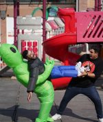 تن پوش بادی آدم فضایی