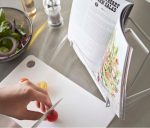 پایه نگهدارنده کتاب و تبلت