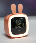 چراغ خواب رومیزی به همراه ساعت cute pet TV