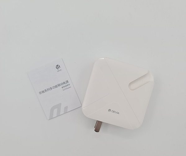 شارژر دیواری و پاور بانک برند دویا DEVIA GALLOP POWER BANK & CHARGER