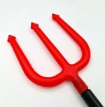 نیزه ۳ تیغه قرمز