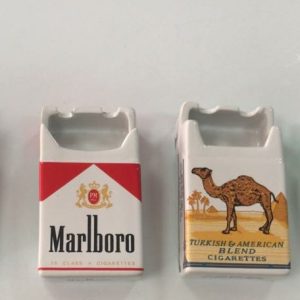 زیر سیگاری سرامیکی طرح پاکت سیگار