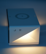 ساعت دیجیتال رومیزی هوشمند مومکس همراه با شارژر وایرلس مدل QC2CNW