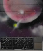 کیبورد بلوتوثی تاشو همراه با صفحه لمسی