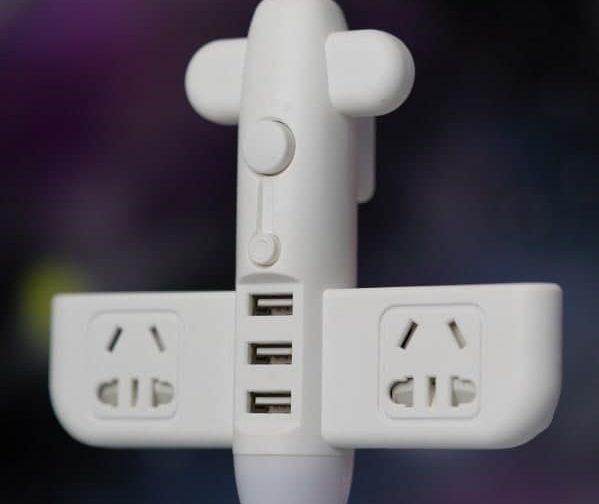 چند راهی برق همراه با چراغ خواب multi way electricity