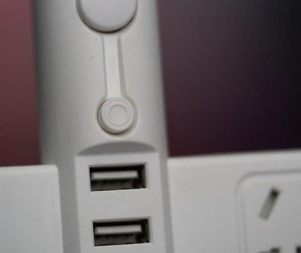 چند راهی برق همراه با چراغ خواب multi way electricity