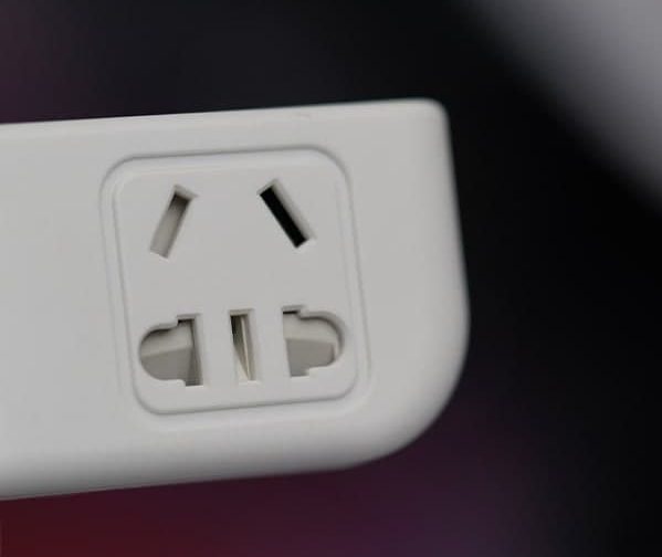 چند راهی برق همراه با چراغ خواب multi way electricity