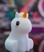 چراغ خواب سیلیکونی چندرنگ طرح یونیکورن