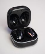 ایربادز LCD دار بلوتوثی مدل S6 SE