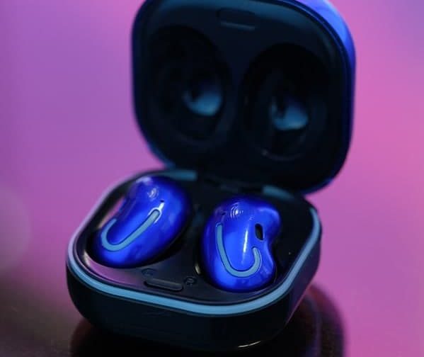 هدفون بی سیم سامسونگ مدل Galaxy Buds Live