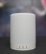 لامپ لمسی و اسپیکر قابل حمل