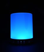 لامپ لمسی و اسپیکر قابل حمل