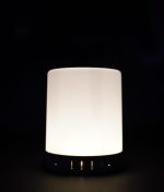 لامپ لمسی و اسپیکر قابل حمل