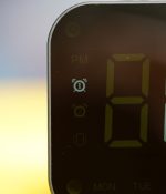 ساعت هوشمند با دوربین دار