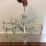 رخت آویز گیره دار تاشو