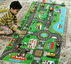 بازی شهر کوچک همراه با علائم رانندگی
