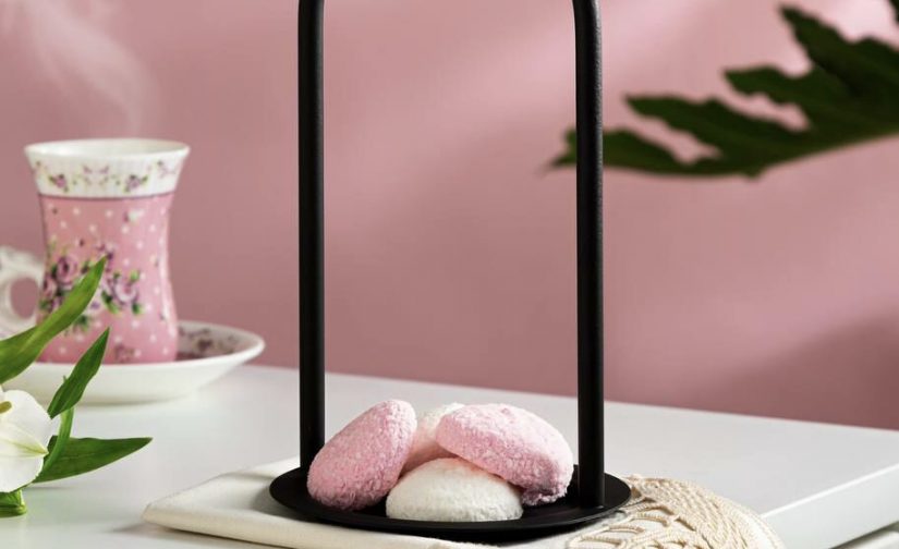 خرما خوری گنجشک