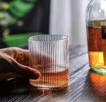 لیوان طرح coliseum