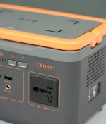 ایستگاه شارژ و پاوربانک CRONY قابل حمل با چراغ قوه BS300