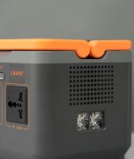 ایستگاه شارژ و پاوربانک CRONY قابل حمل با چراغ قوه BS300