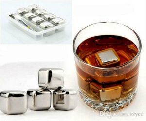 یخ مکعب فولادی
